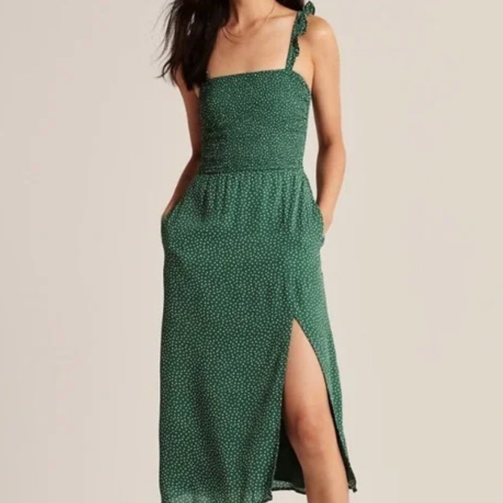 Abercrombie & Fitch Smocked Midi Dress in Green Polka Dot